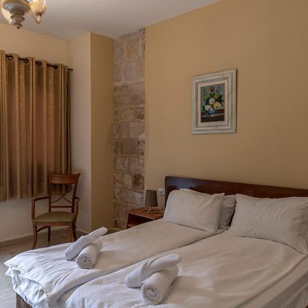Port Inn Хайфа Екстериор снимка